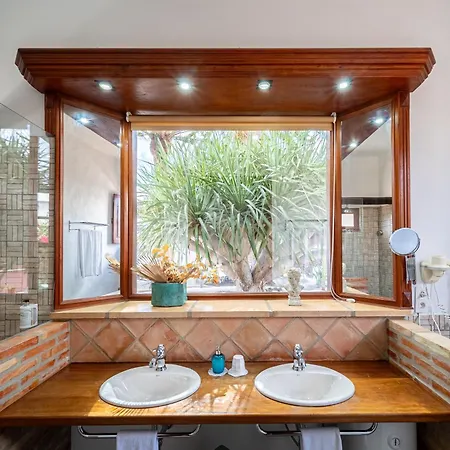 La Casona De I Emblematico בית כפרי